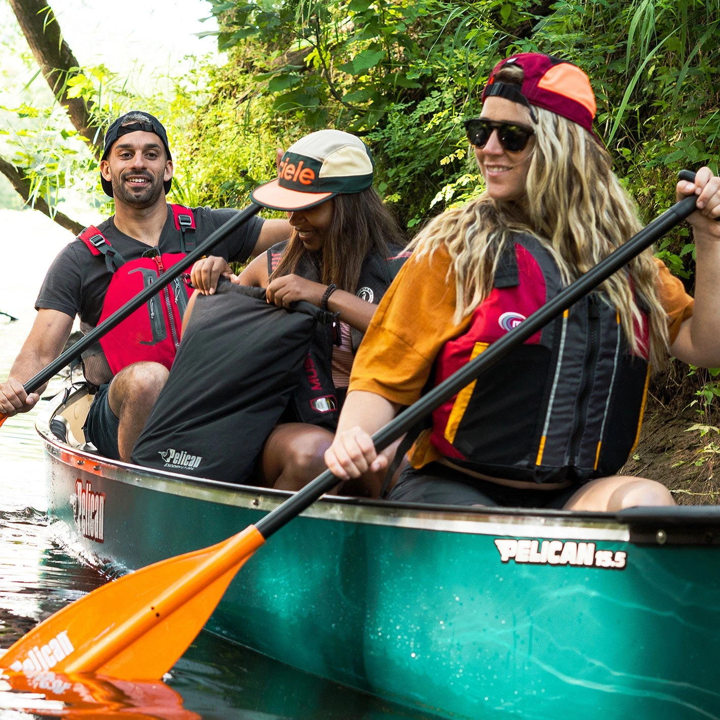 Pelican 15.5 Canoe - Image 6